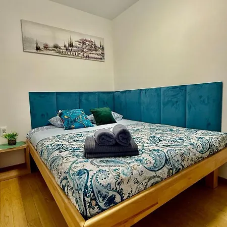 A&y Galeria Mokotow Pienkowskiego C Διαμέρισμα